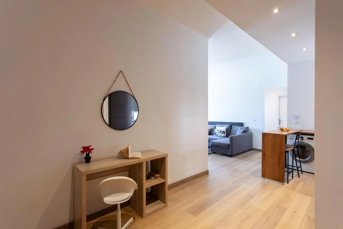 Appartamento #37 1Bdr Bagatelle, Promenade, Sea Front Balcony & Ac Nizza 0*,  Francia