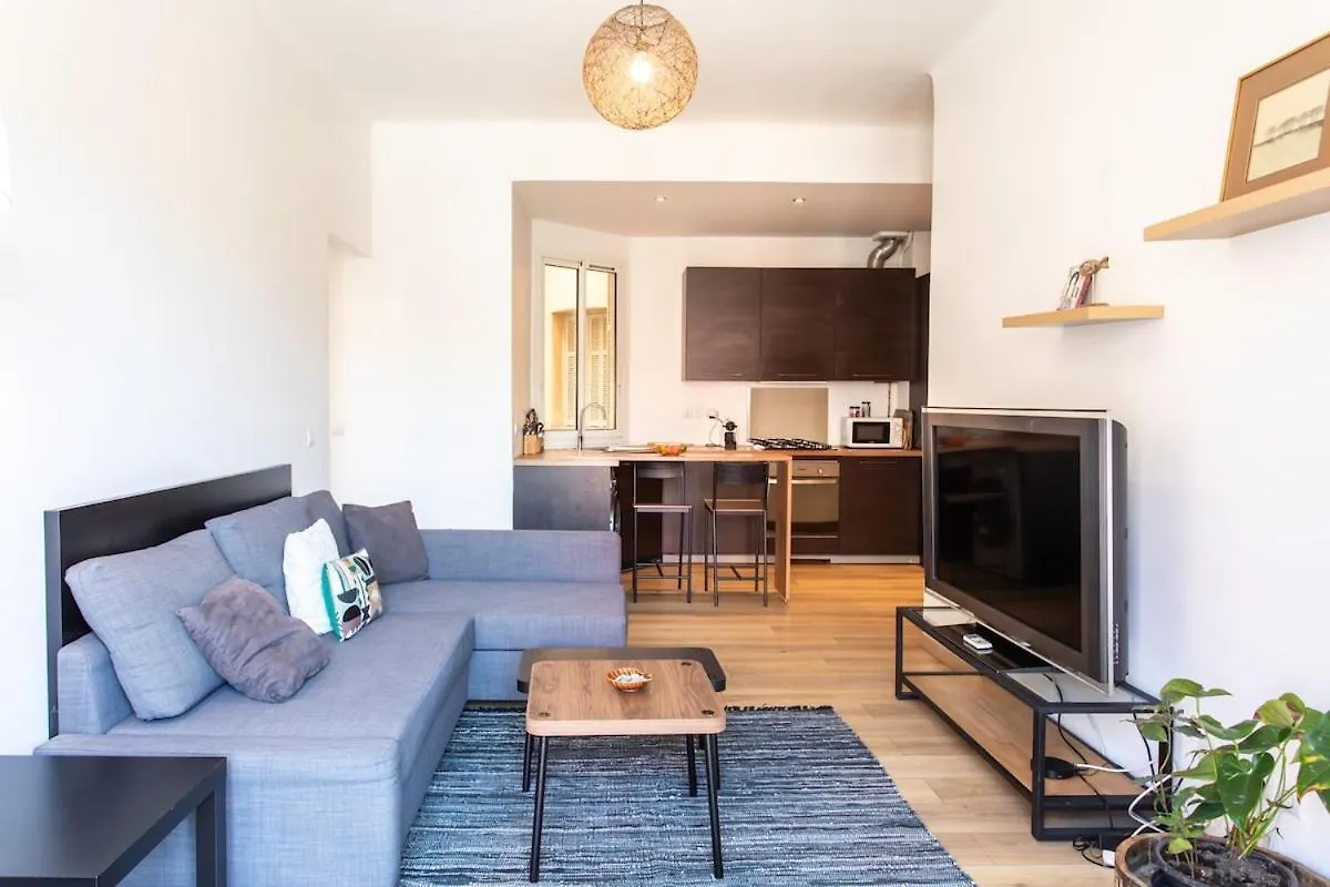 Appartamento #37 1Bdr Bagatelle, Promenade, Sea Front Balcony & Ac Nizza 0*,  Francia